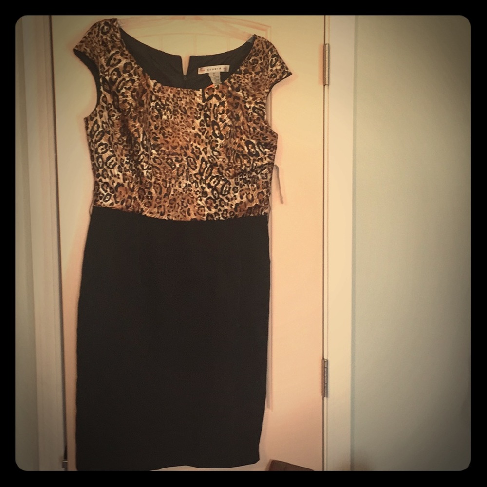Studio animal print and black dress